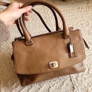 Vintage Coach Pinnacle Harper Brown Bag B1371-23562